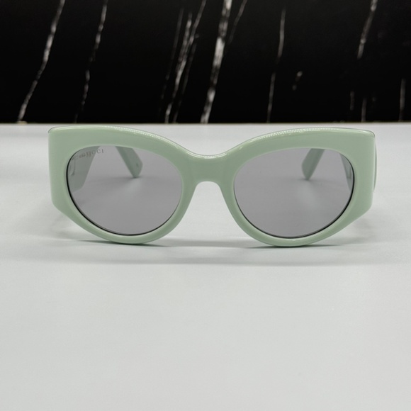NEW AUTHENTIC GUCCI Injected Oval Frame Women Sunglasses Gucci - Picture 5 of 13